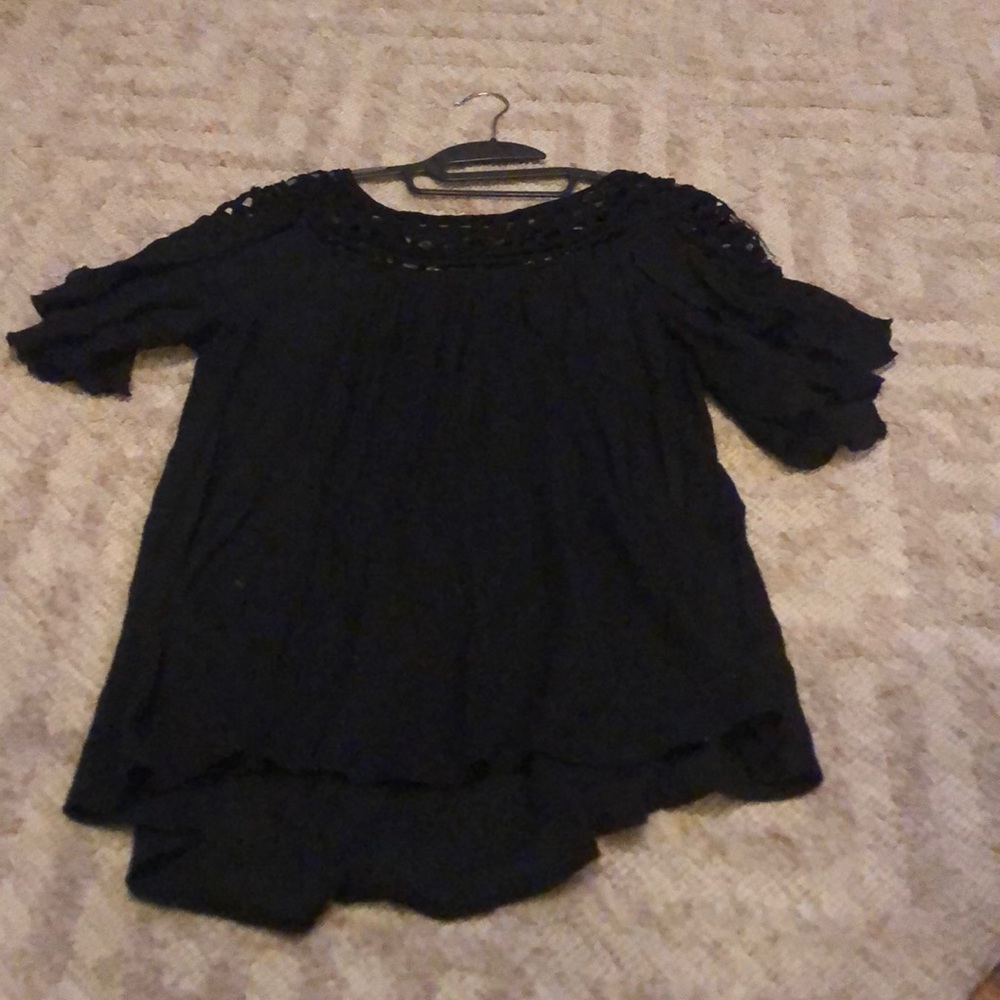 Black boutique blouse